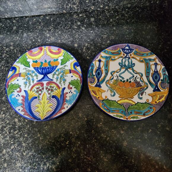 Lot of 2 Mac'B Peint a la Main Fruitbowl Plates - Picture 1 of 5